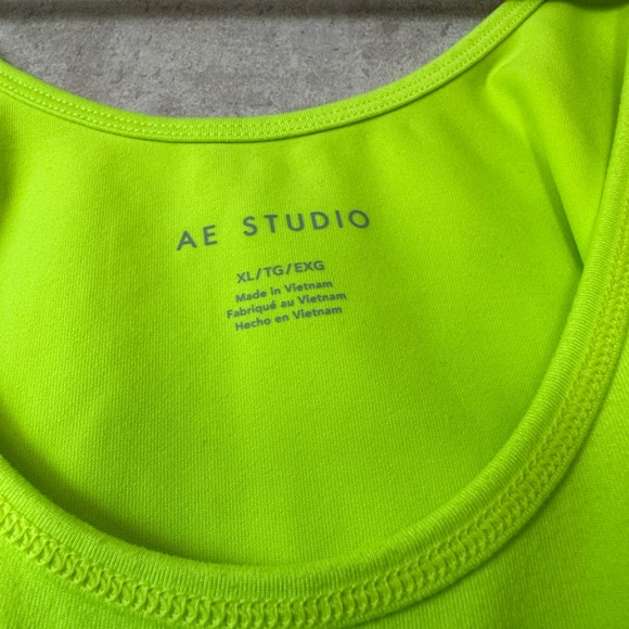 A.E. Studio Neon Green Cropped Training Tank Top XL - Picture 3 of 3